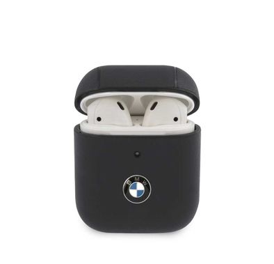 جراب جلدي من مجموعة CG Mobile BMW Signature Collection مع جراب شعار معدني متوافق مع AirPods 1/2 مرخص رسميًا ومقاوم للغبار ومقاوم للخدش - أزرق داكن