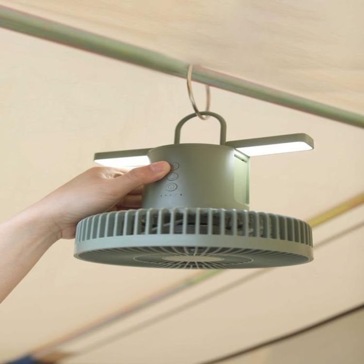 مروحة تخييم خارجية من بورودو لايف ستايل مع جهاز تحكم عن بعد وإضاءة LED بقدرة 10000 مللي أمبير في الساعة - أخضر