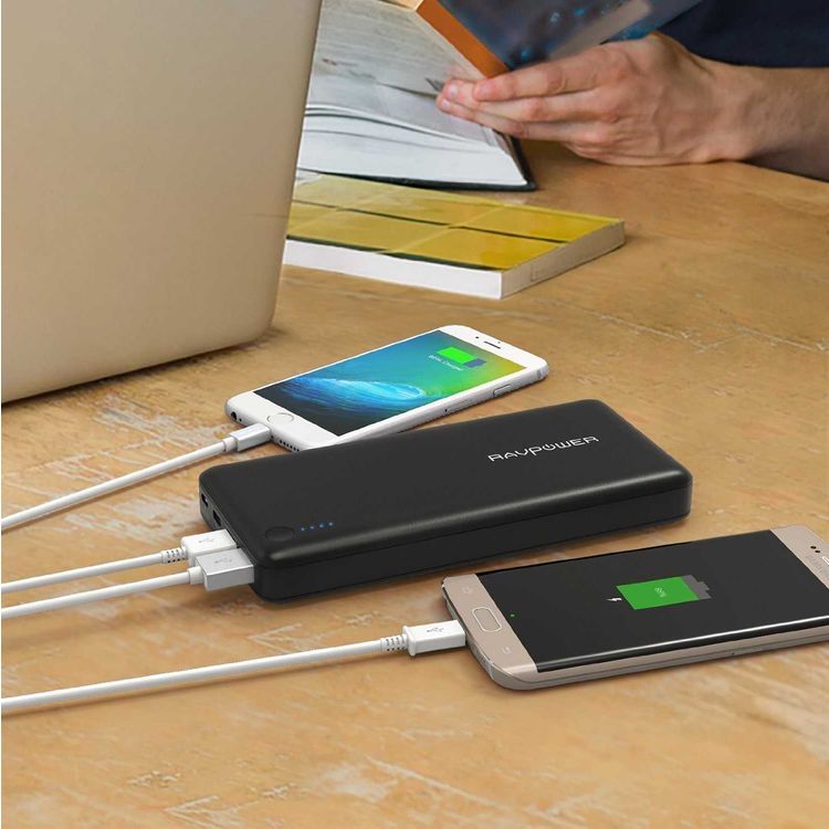 حزمة بطارية خارجية من ماركة راف باور - أسود