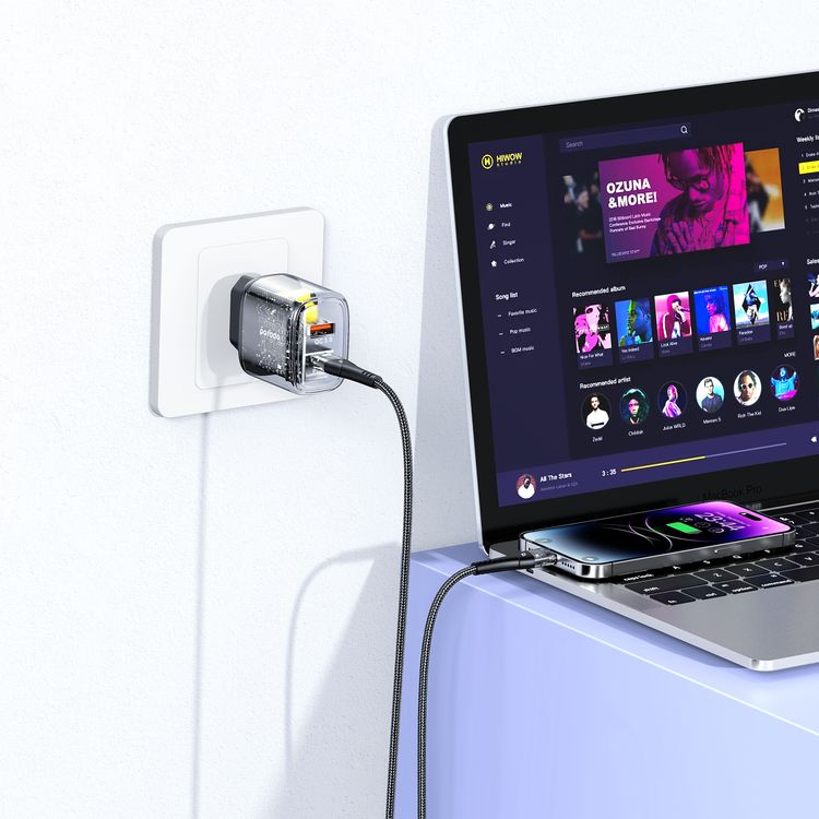 Porodo شاحن شفاف سريع ثنائي المخرج USB-C PD و USB-A QC EU - شفاف