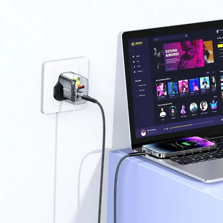 بورودو شاحن سريع شفاف 30 وات USB-C توصيل الطاقة في المملكة المتحدة - أسود