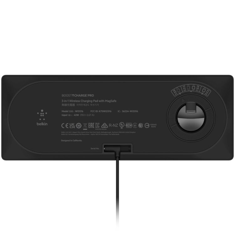لوحة الشحن اللاسلكية Belkin BOOST CHARGE PRO 3 في 1 مع MagSafe - أسود