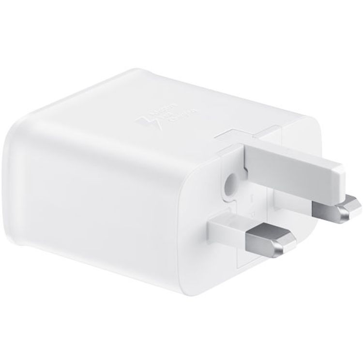 سامسونج TA200CWEGGB محول سفر 15 وات مع كابل يو اس بي- ايه  إلى يو اس بي - سي ، شاحن سامسونج أصلي متوافق مع هواتف جلاكسي الذكية ، شحن فائق السرعة ، حماية من الجهد الزائد - أبيض