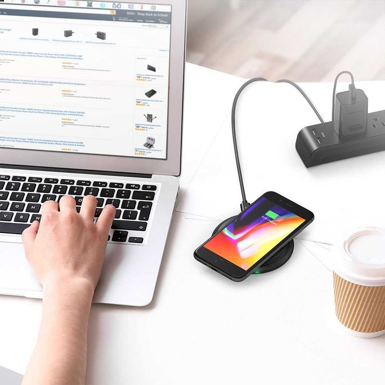 RAVPower QC3.0 10W Fast Wireless Charging Pad Compatible with All Qi-enabled Phones - Fast & Stable Charging - Non-slip Rubberized Coating with Over-voltage Protection - Black